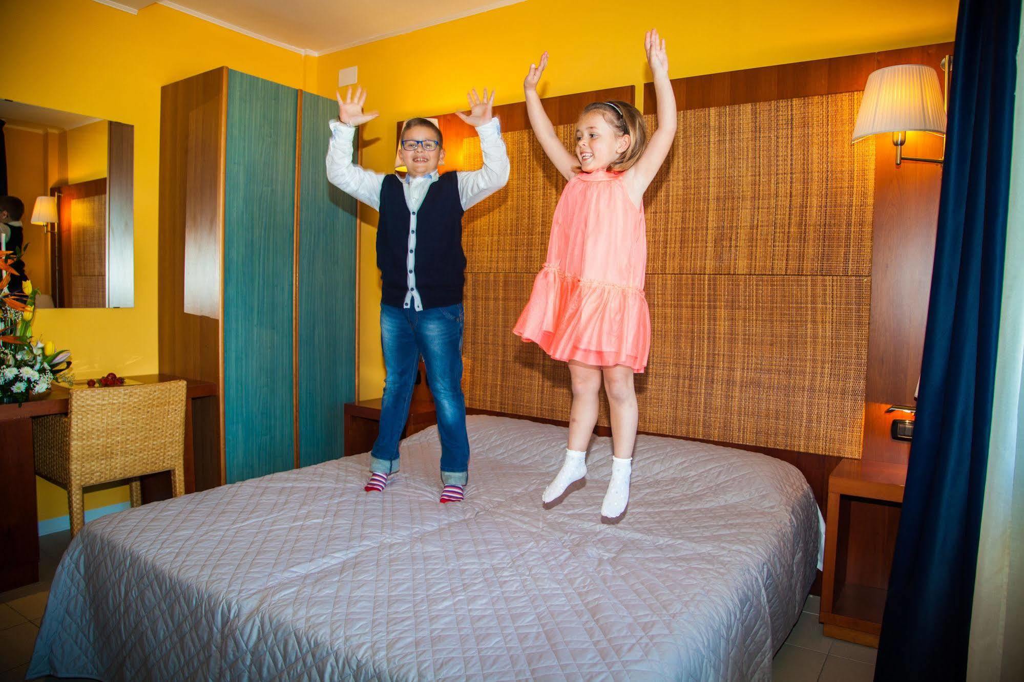 Hotel Park E Mobil Home ซอตโตมารีนา ภายนอก รูปภาพ