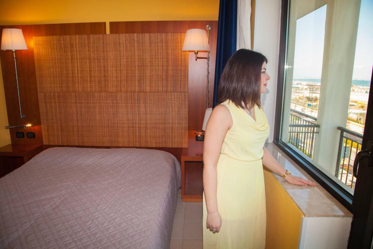 Hotel Park E Mobil Home ซอตโตมารีนา ภายนอก รูปภาพ